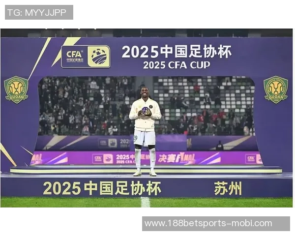 足球报深度解析国安为何从上半程16轮不败沦落至今的困境与挑战